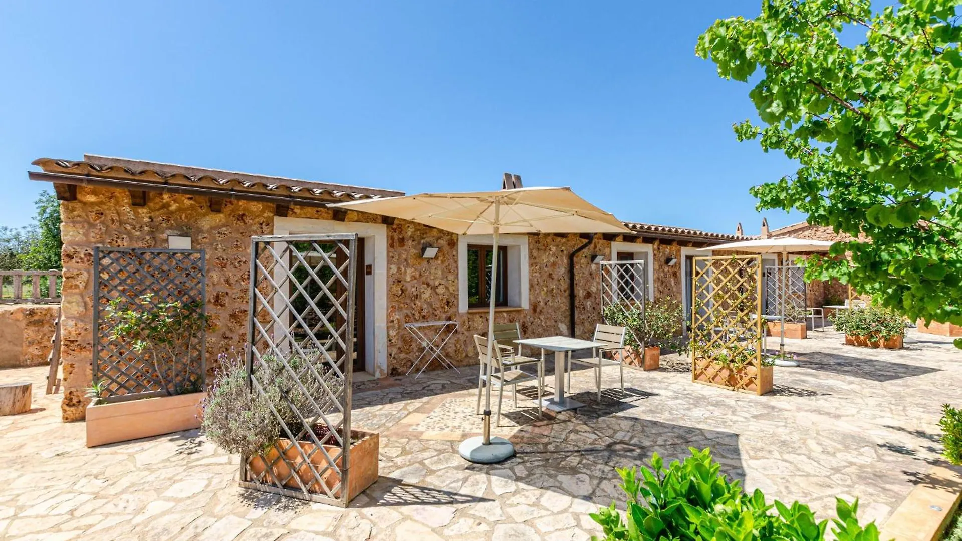アパート Yourhouse Agroturismo Can Porreti La Conillera リョレート・デ・ビスタレグレ スペイン