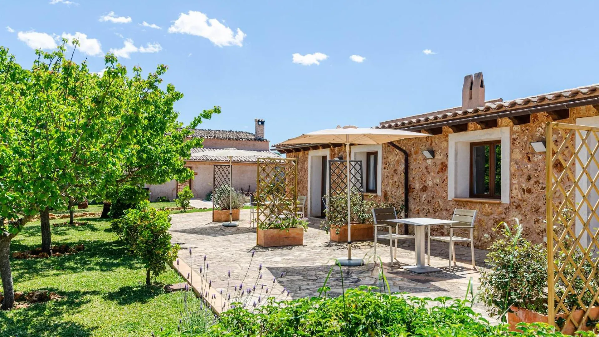 Yourhouse Agroturismo Can Porreti La Conillera リョレート・デ・ビスタレグレ 0*,